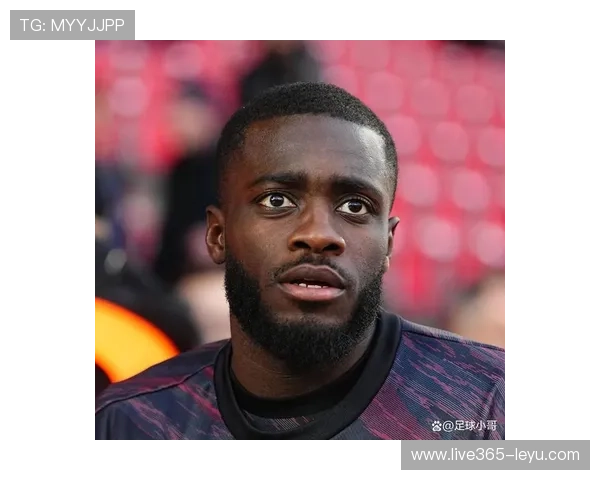 乌帕梅卡诺：这法国后卫凭啥成为拜仁防线核心？速度力量出球全解析